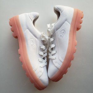 Skechers Size 10, Shoes. NWOT.